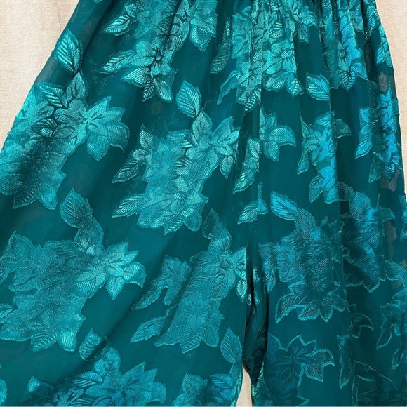 Victoria’s Secret Gold Label Mesh Floral Pants - Picture 4 of 8